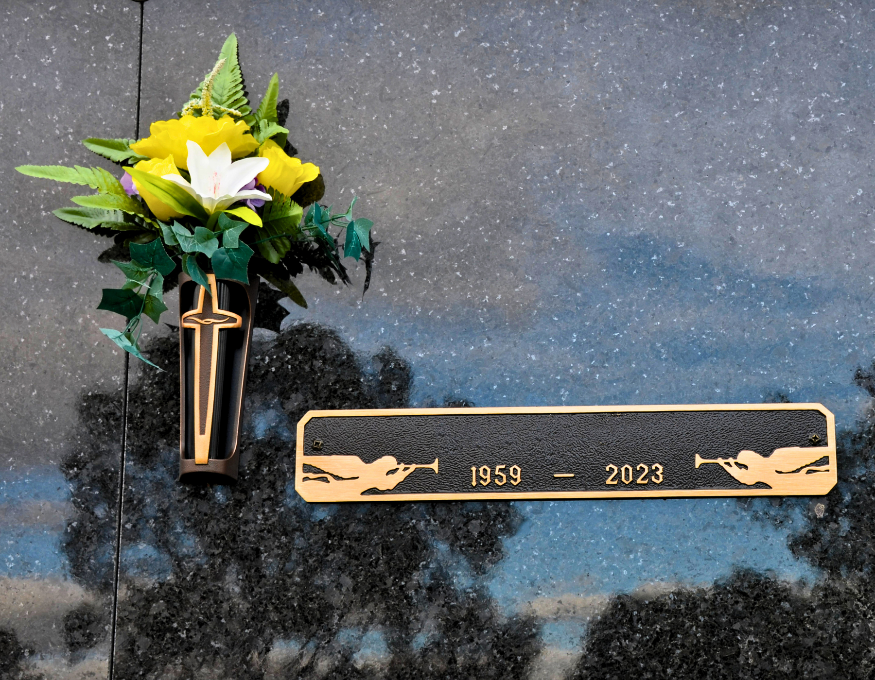 Memorial Vase & Floral Program